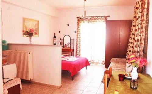 Yannis Pothoulakis Apartments Алмирида Экстерьер фото
