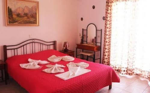 Yannis Pothoulakis Apartments Алмирида Экстерьер фото