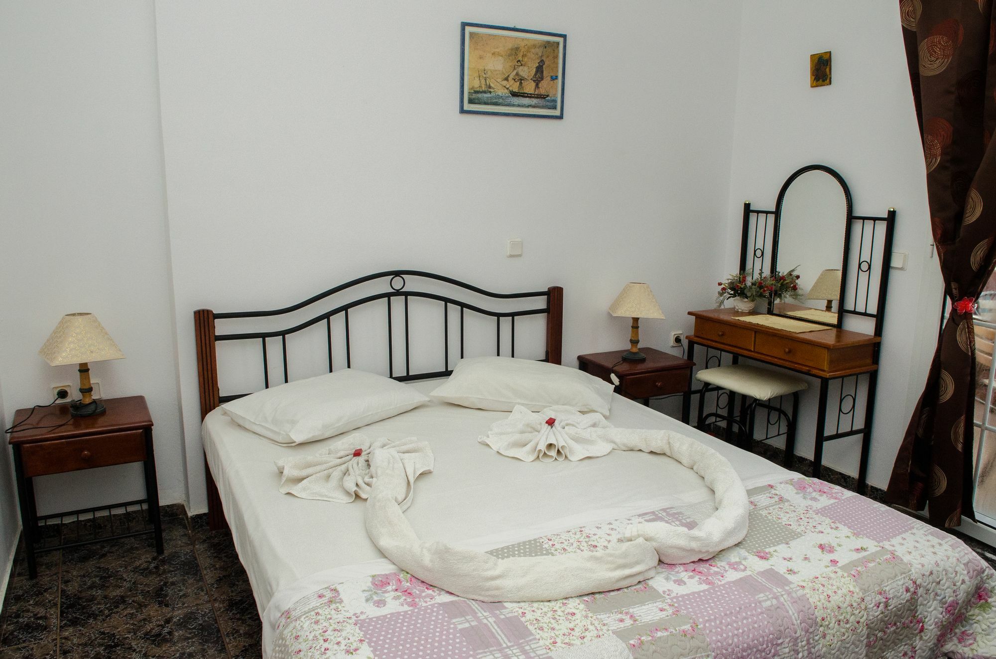 Yannis Pothoulakis Apartments Алмирида Экстерьер фото